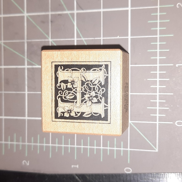Monogram rubber stamps square with floral vine - Picture 6 of 16